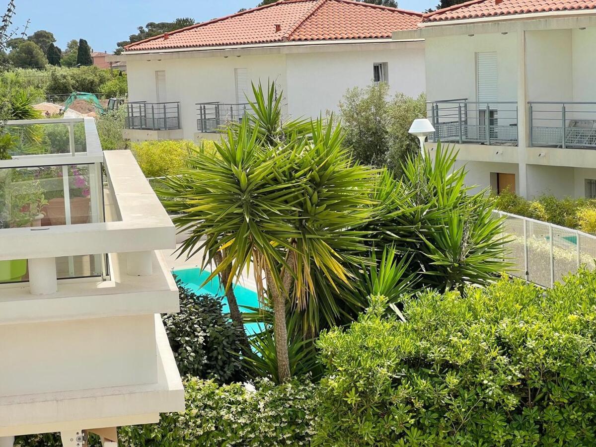 Le Royal Rivage - Piscine - A 200M De La Mer Carqueiranne Kültér fotó