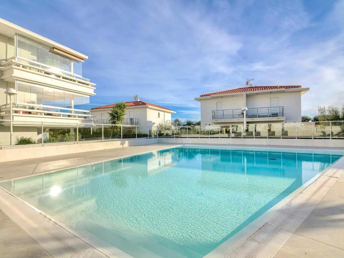 Le Royal Rivage - Piscine - A 200M De La Mer Carqueiranne Kültér fotó